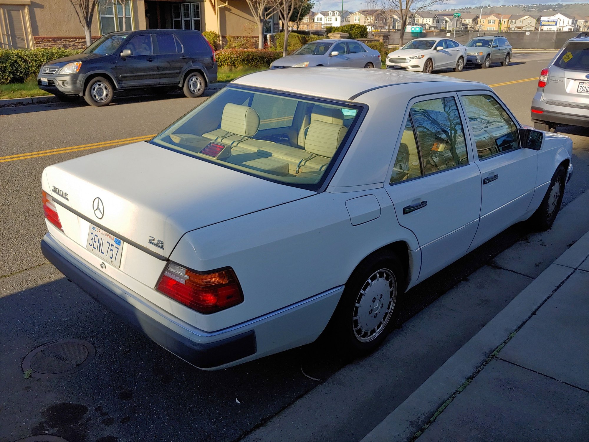 1993 Mercedes-Benz 300E - Selling to best offer, 1993 300E 2.8 92k miles, Hayward, Ca. Starter / trans. issues - Used - VIN WDBEA28E2PB995313 - 92,579 Miles - 2WD - Automatic - Sedan - White - Hayward, CA 94545, United States