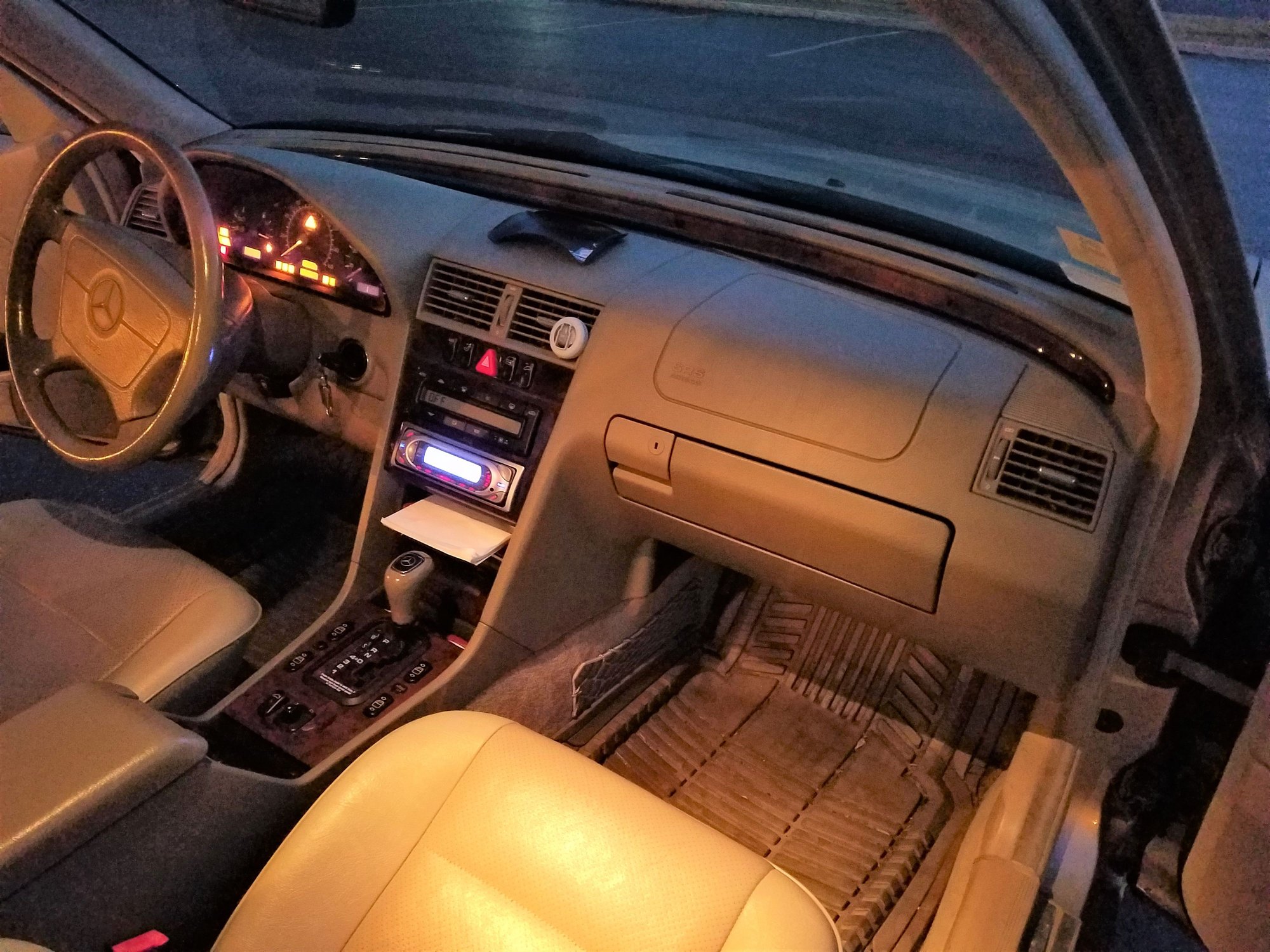 1999 Mercedes-Benz C280 - Beautiful 1999 C280. Priced To Sell Fast! - Used - VIN WDBHA29G4XA749625 - 6 cyl - 2WD - Automatic - Sedan - Gold - Chicago North Suburbs, IL 60193, United States