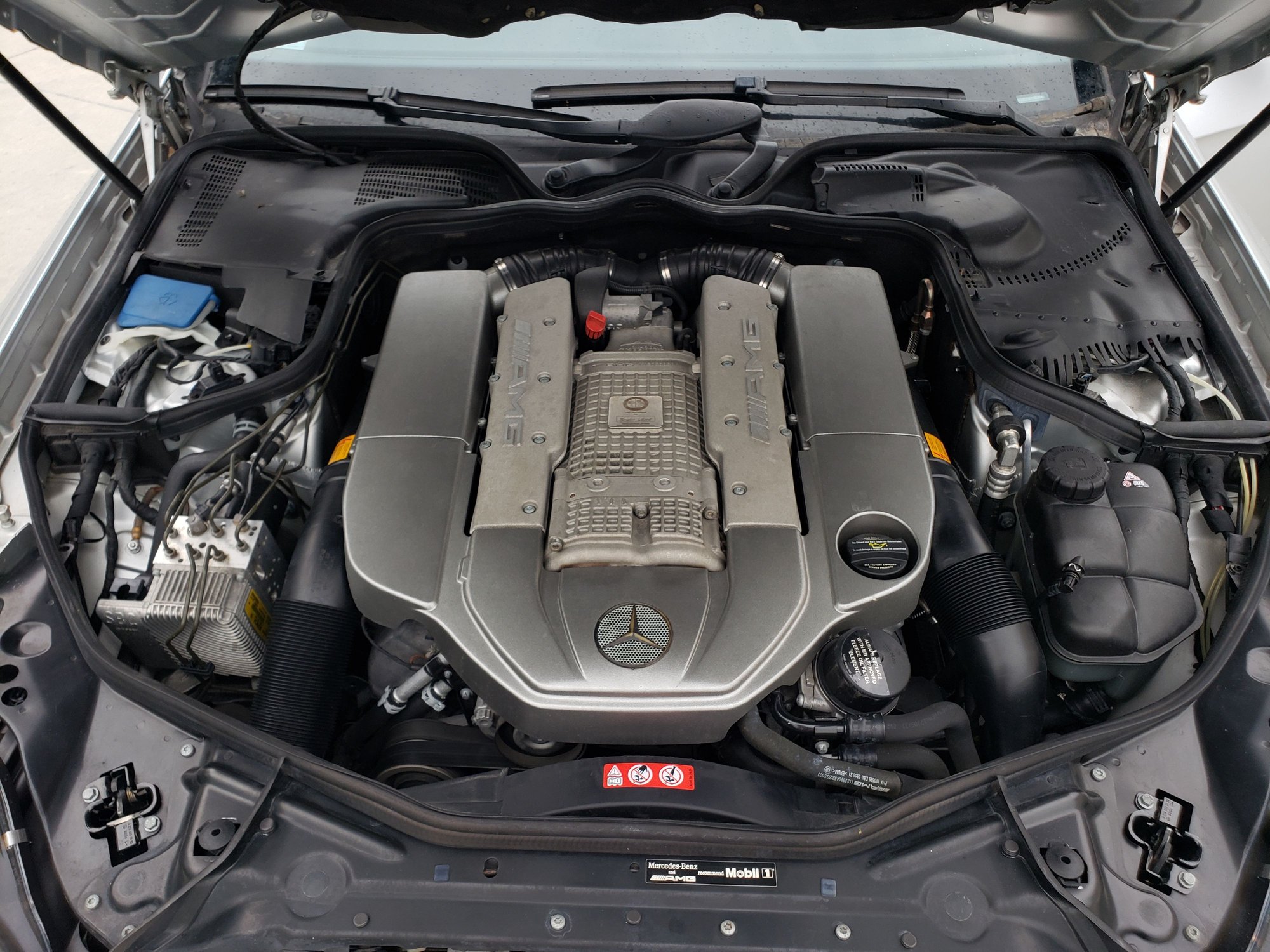 2006 Mercedes-Benz CLS55 AMG - 2006 MERCEDES BENZ CLS55 AMG - Used - VIN WDDDJ76X16A069946 - 89,818 Miles - 8 cyl - 2WD - Automatic - Coupe - Silver - Orlando, FL 32811, United States