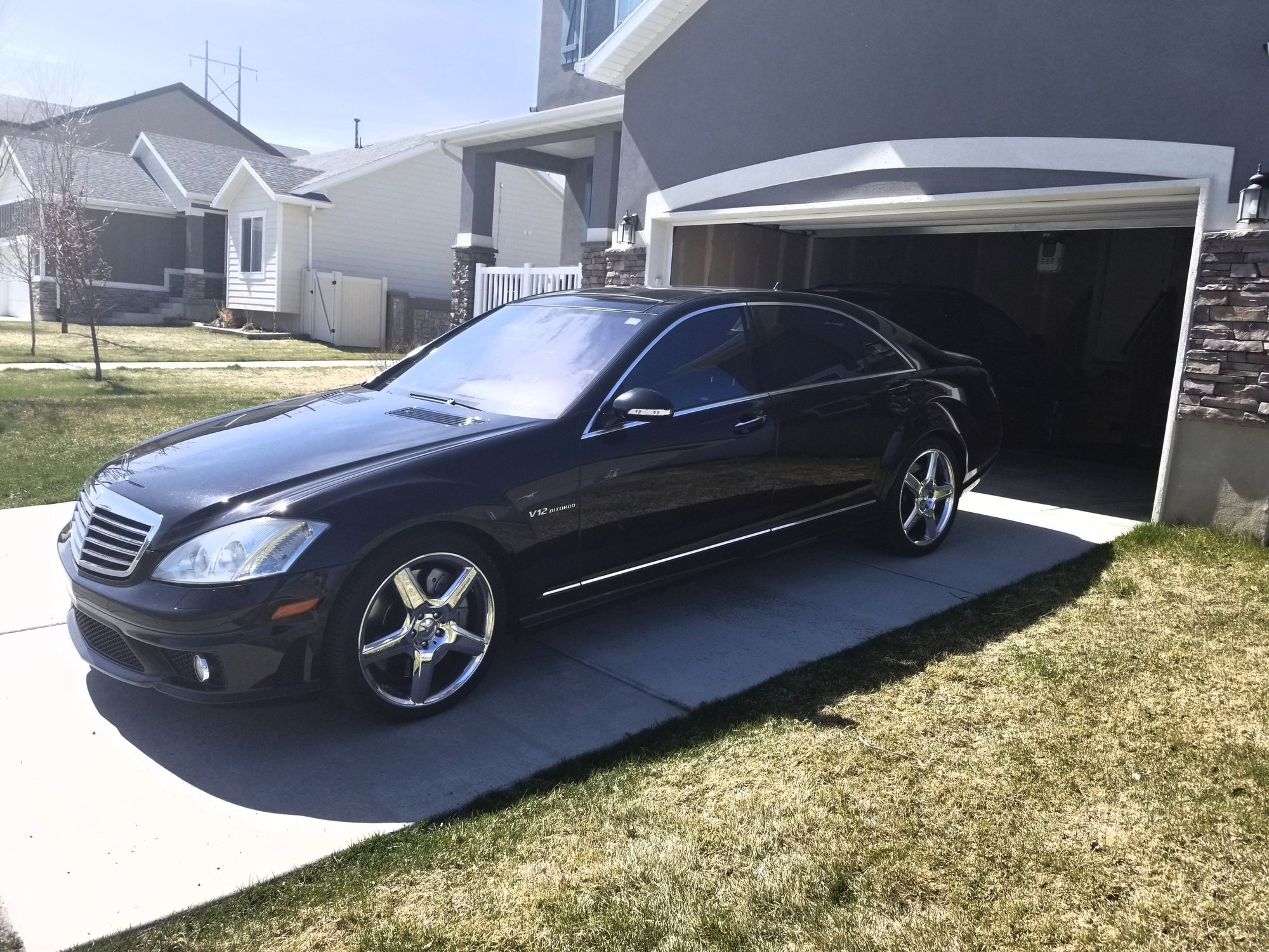 2007 Mercedes-Benz S65 AMG - BLACK ON BLACK S65 AMG - Used - VIN WDDNG79X77A112184 - 99,900 Miles - 12 cyl - 2WD - Automatic - Sedan - Black - West Jordan, UT 84081, United States