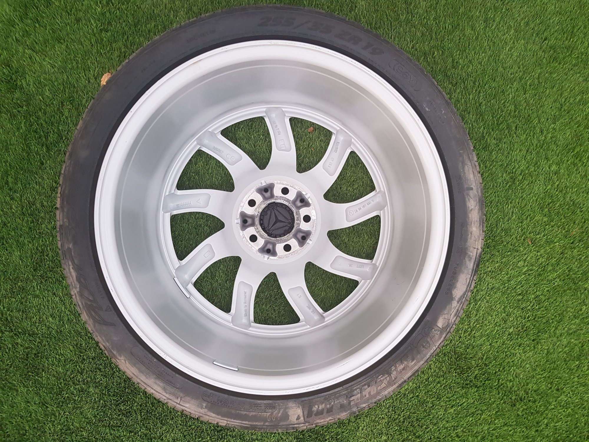 Wheels and Tires/Axles - SLR McLaren wheels for sale (original) - Used - 2005 to 2011 Mercedes-Benz SLR McLaren - Dubai, United Arab Emirates