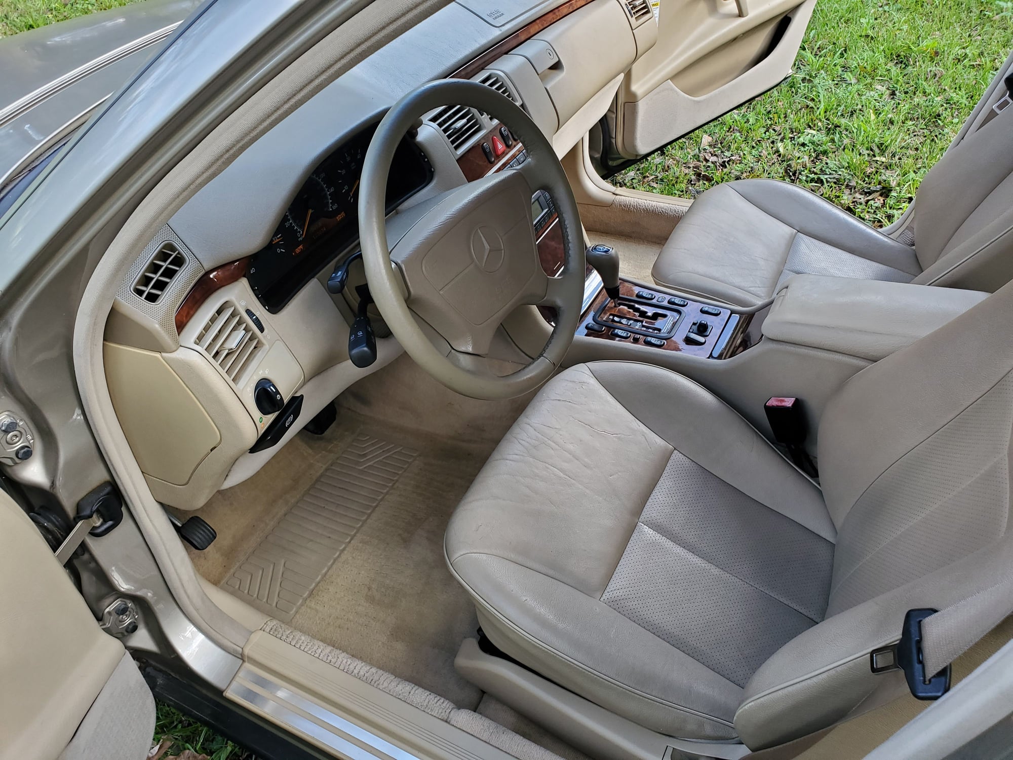 1999 Mercedes-Benz E300 - 1999 Mercedes Benz E300TD - Used - VIN Wdbjf25h9xa937168 - 123,850 Miles - 6 cyl - 2WD - Automatic - Sedan - Beige - Sugarland, TX 77479, United States