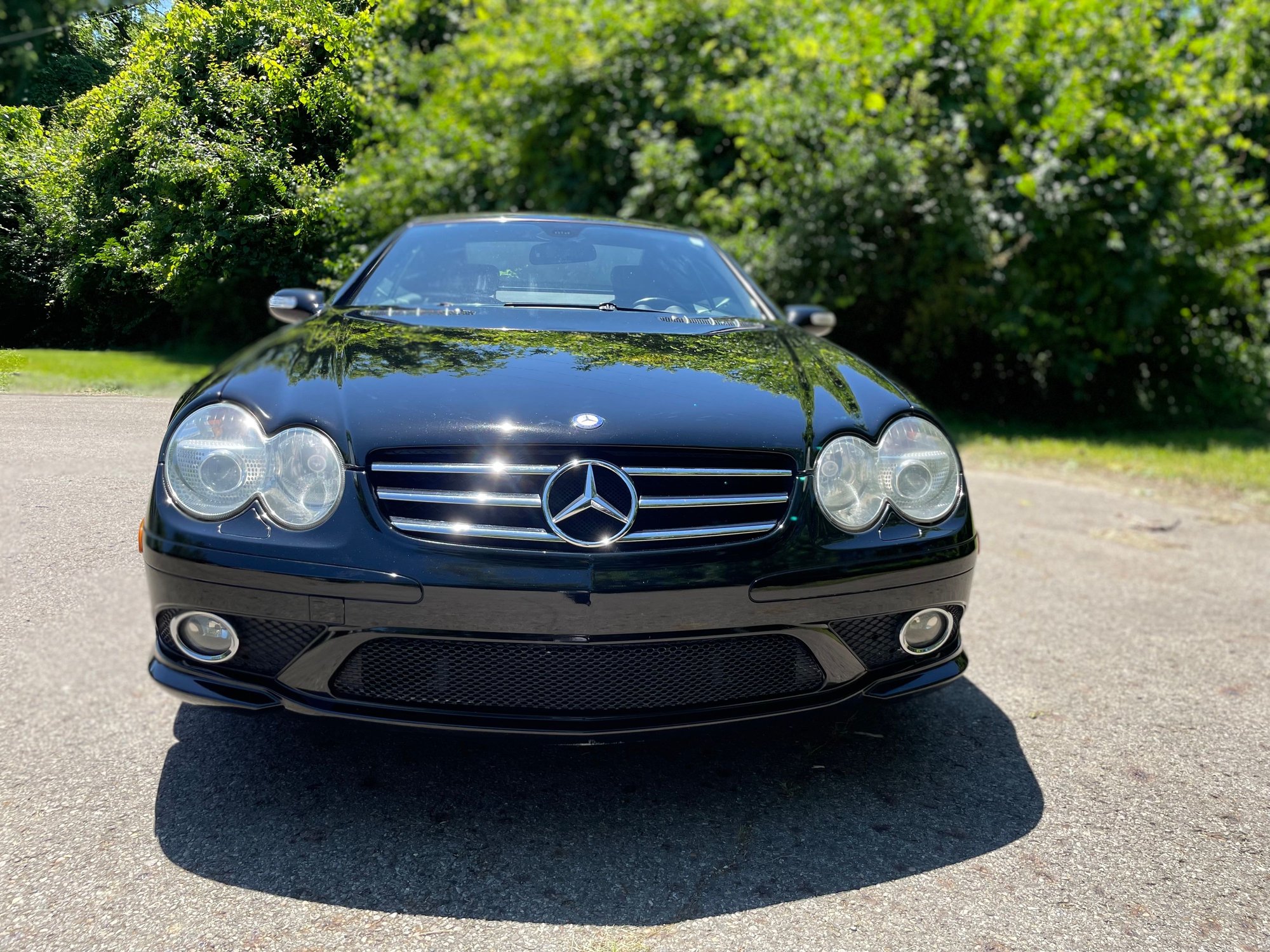 2007 Mercedes-Benz SL55 AMG - 2007 MERCEDES AMG SL55 $25K - Used - VIN WDBSK72F77F125175 - 93,727 Miles - 8 cyl - 2WD - Automatic - Convertible - Black - Columbus, OH 43219, United States