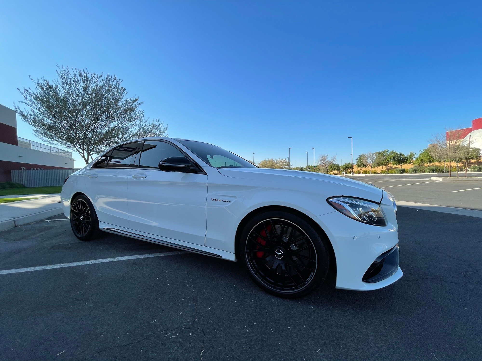 2018 Mercedes-Benz C63 AMG S - 2018 Mercedes Benz C63S AMG - Used - VIN 55SWF8HB9JU247919 - 32,256 Miles - 8 cyl - 2WD - Automatic - Sedan - White - Tempe, AZ 85281, United States