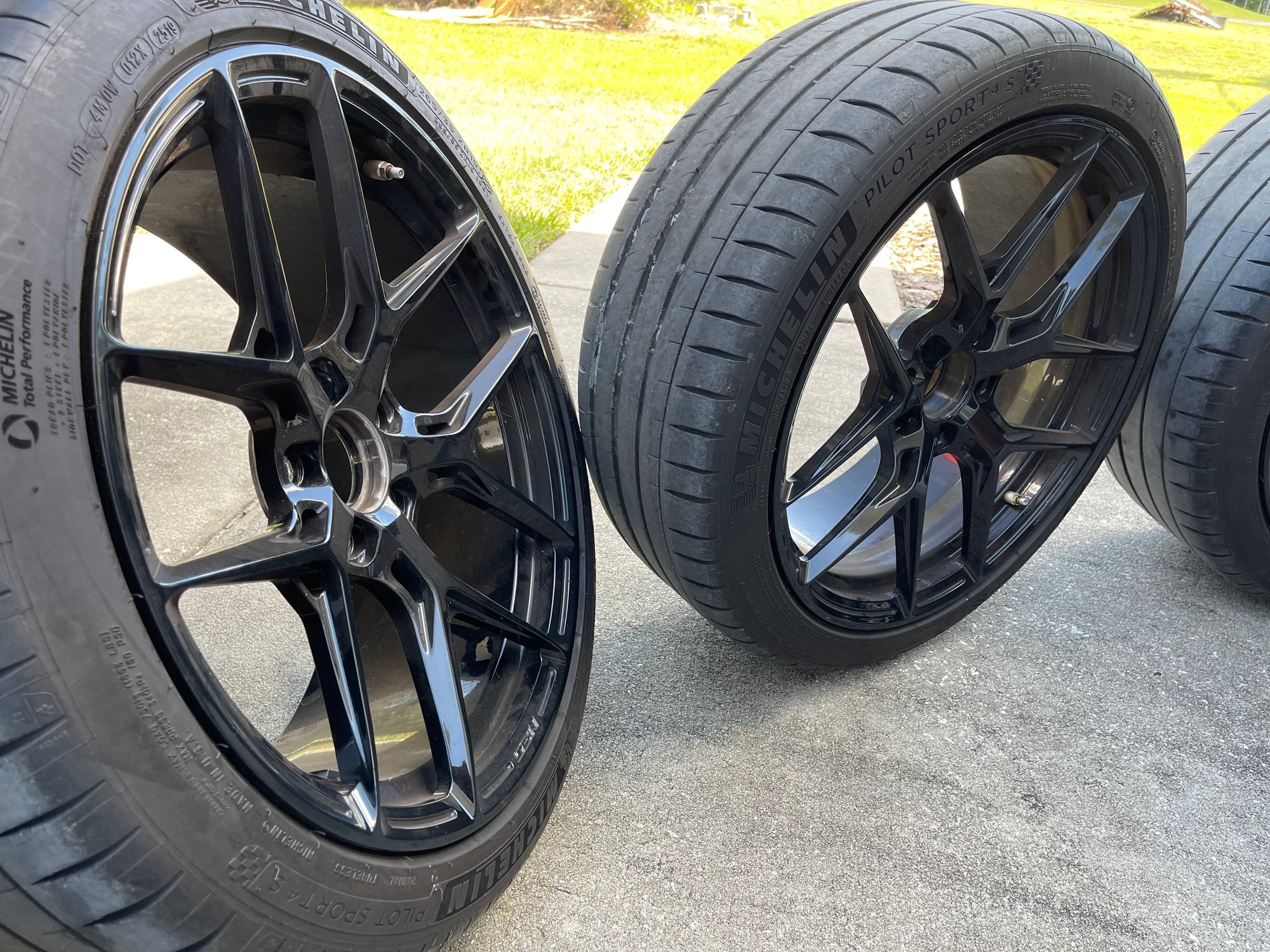 Wheels and Tires/Axles - Used MRR Fully Forged Wheels for C class MB - Used - 2016 to 2021 Mercedes-Benz C300 - 2016 Mercedes-Benz C450 AMG - 2017 to 2021 Mercedes-Benz C43 AMG - Tampa, FL 33544, United States