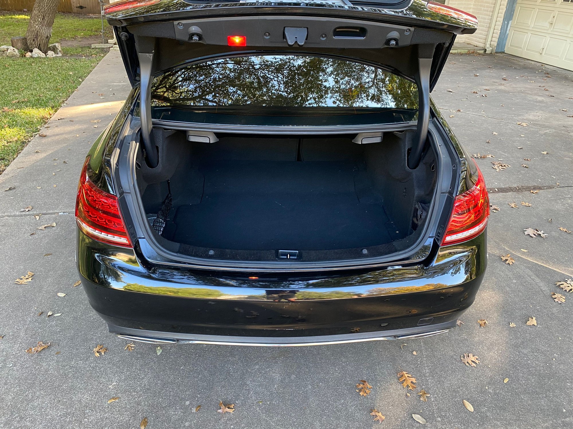 2014 Mercedes-Benz E350 - 2014 E350 coupe for salw - Used - VIN Wddkj5kbxef284989 - 59,640 Miles - 6 cyl - 2WD - Automatic - Coupe - Black - Cedar Park, TX 78613, United States