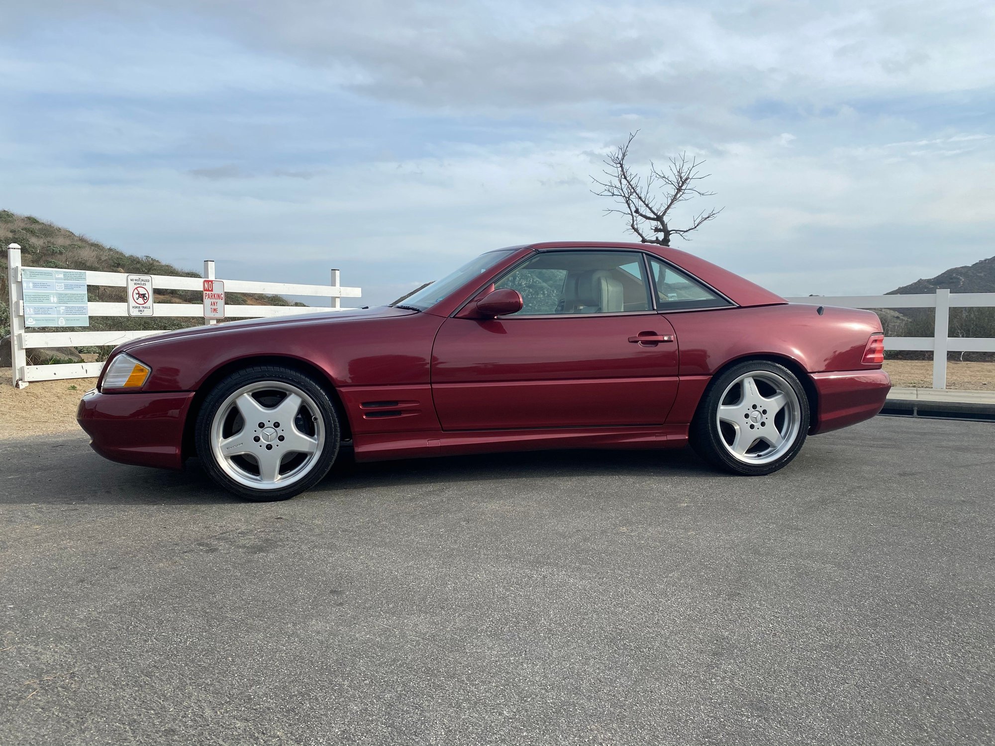 2001 Mercedes-Benz SL500 - 2001 Mercedes Benz SL500 FIREMIST SPORT CALIFORNIA CAR - Used - VIN WDBFA68F71F197460 - 93,000 Miles - 8 cyl - Automatic - Convertible - Red - Victorville, CA 92392, United States