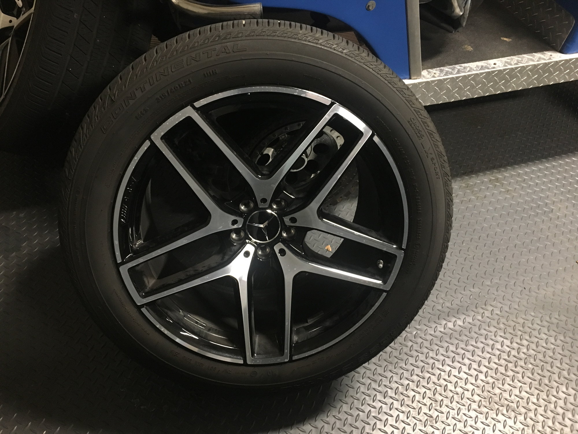 Wheels and Tires/Axles - 2018 GLE 43 Coupe 21" 5 Spoke OE Wheels - Used - 2016 to 2019 Mercedes-Benz GLE43 AMG - 2016 to 2019 Mercedes-Benz GLE63 AMG - 2015 to 2017 Mercedes-Benz GLE450 AMG - Austin, TX 78734, United States