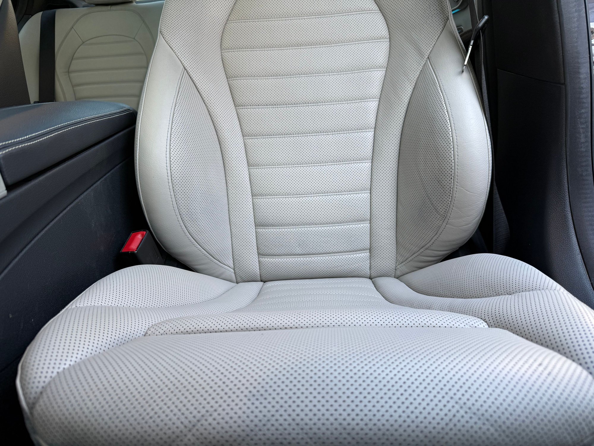 2016 Mercedes-Benz C300 - W205 Dependable, Well Maintained, Fuel Sipping, Clean Daily Driver - Used - VIN 55SWF4KB7GU135548 - 153,500 Miles - 4 cyl - AWD - Automatic - Sedan - Gray - Akron, OH 44333, United States