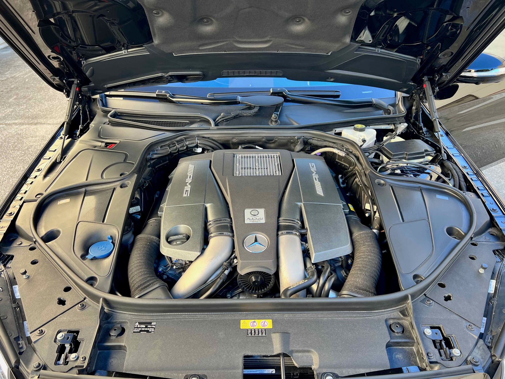 2016 Mercedes-Benz S63 AMG - 2016 S63 Low Miles - Used - VIN WDDUG7JB8GA207235 - 34,000 Miles - 8 cyl - AWD - Sedan - Black - Orlando, FL 32806, United States