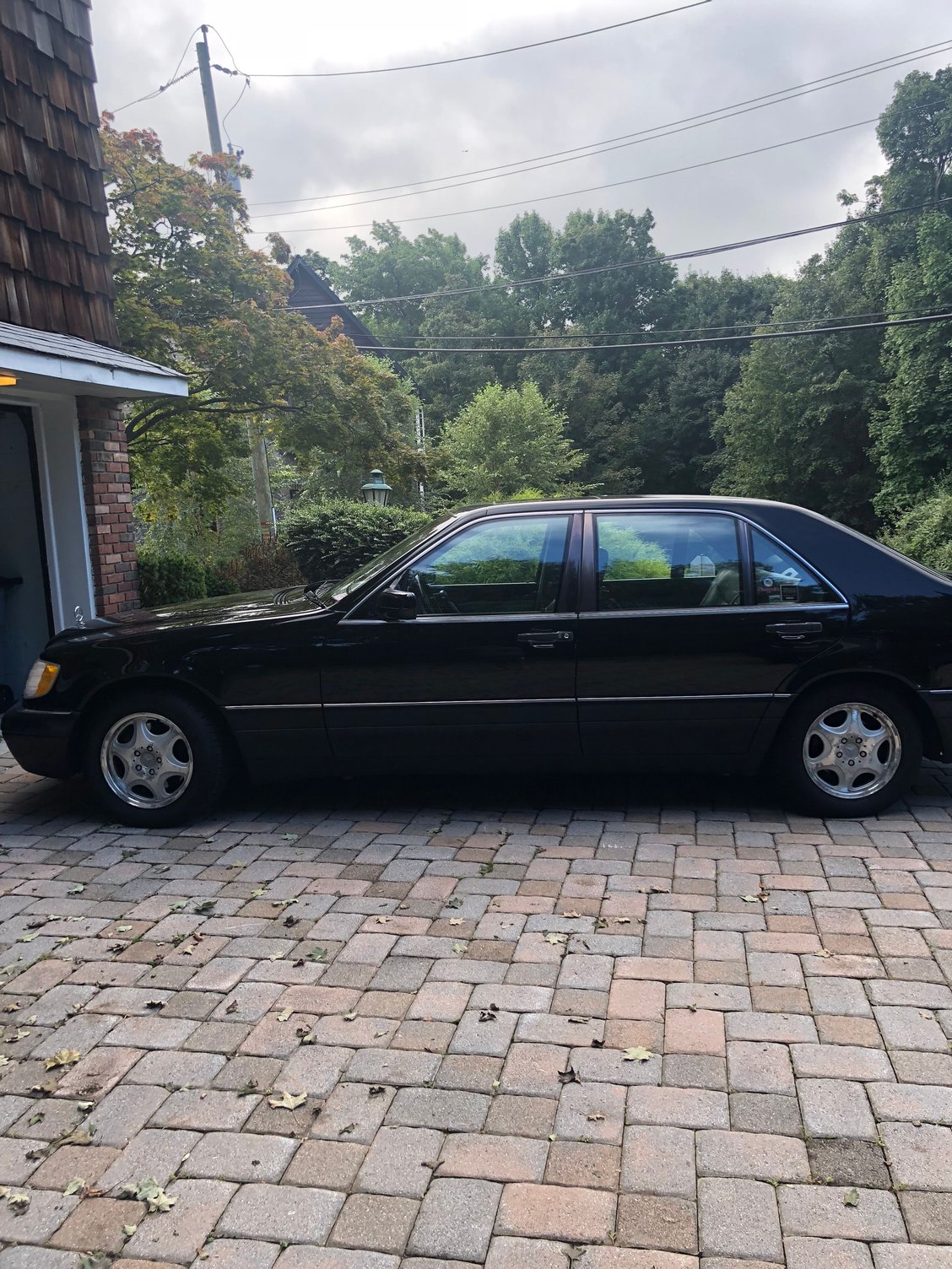 1997 Mercedes-Benz S320 - 1997 Mercedes Benz s320 Black with grey interior - Used - VIN wdbga33g9va357022 - 149,000 Miles - Automatic - Sedan - Black - Fort Lee, NJ 07024, United States