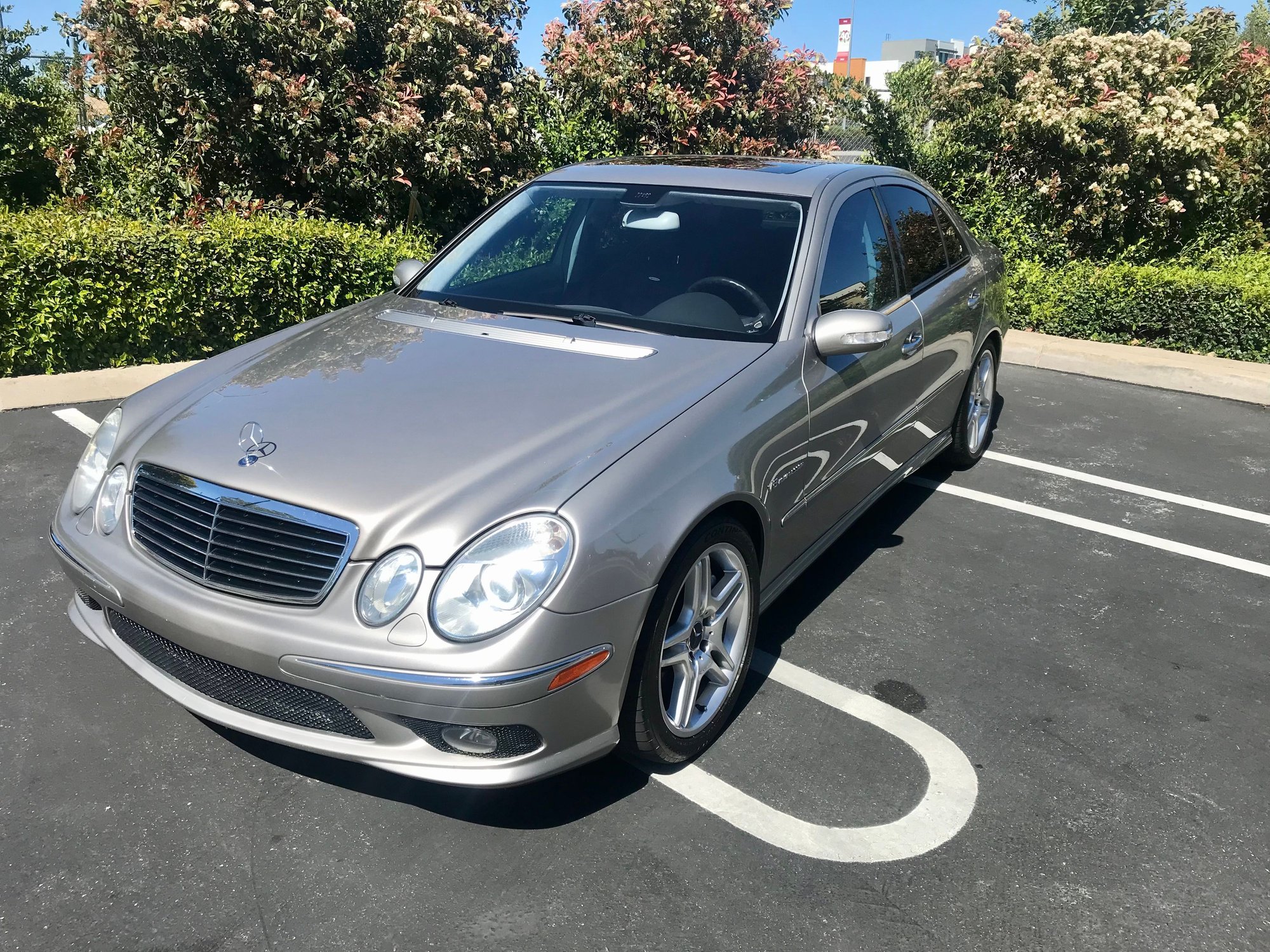 2005 Mercedes-Benz E55 AMG - 2005 Mercedes Benz E55 AMG - Used - VIN WDBUF76JX5A625739 - 8 cyl - 4WD - Automatic - Sedan - Silver - San Leandro, CA 94577, United States