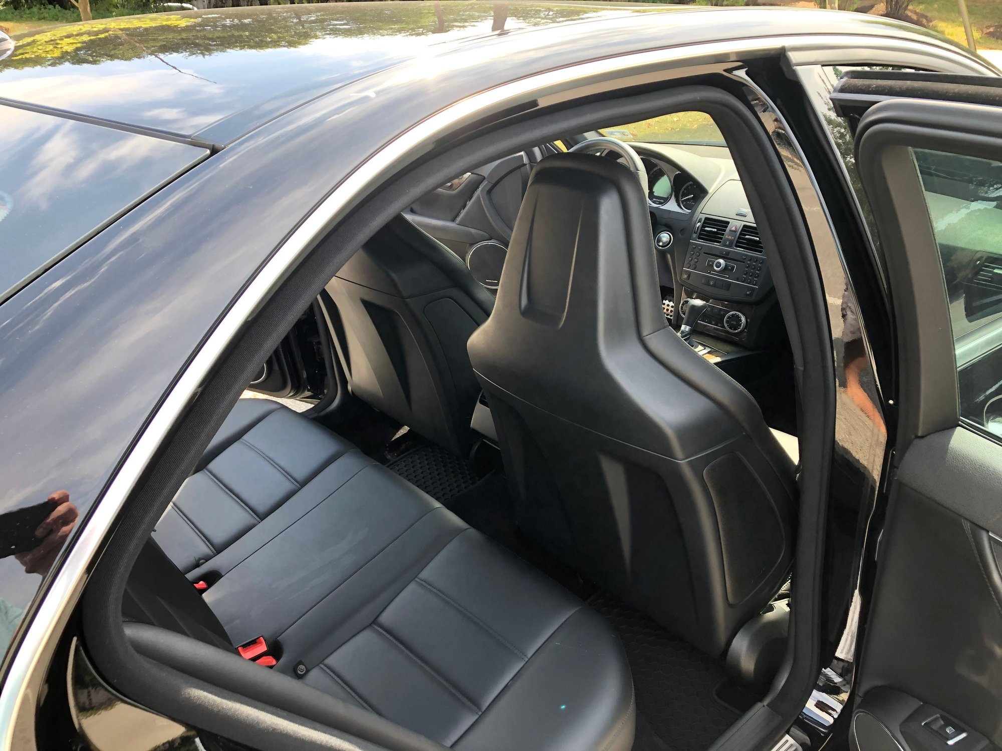 2011 Mercedes-Benz C63 AMG - FS (DC): 2011 C63 AMG (P31) LSD Black on Black - Used - VIN WDDGF7HB7BFXXXXX8 - 70,900 Miles - 8 cyl - 2WD - Automatic - Sedan - Black - Alexandria, VA 22314, United States