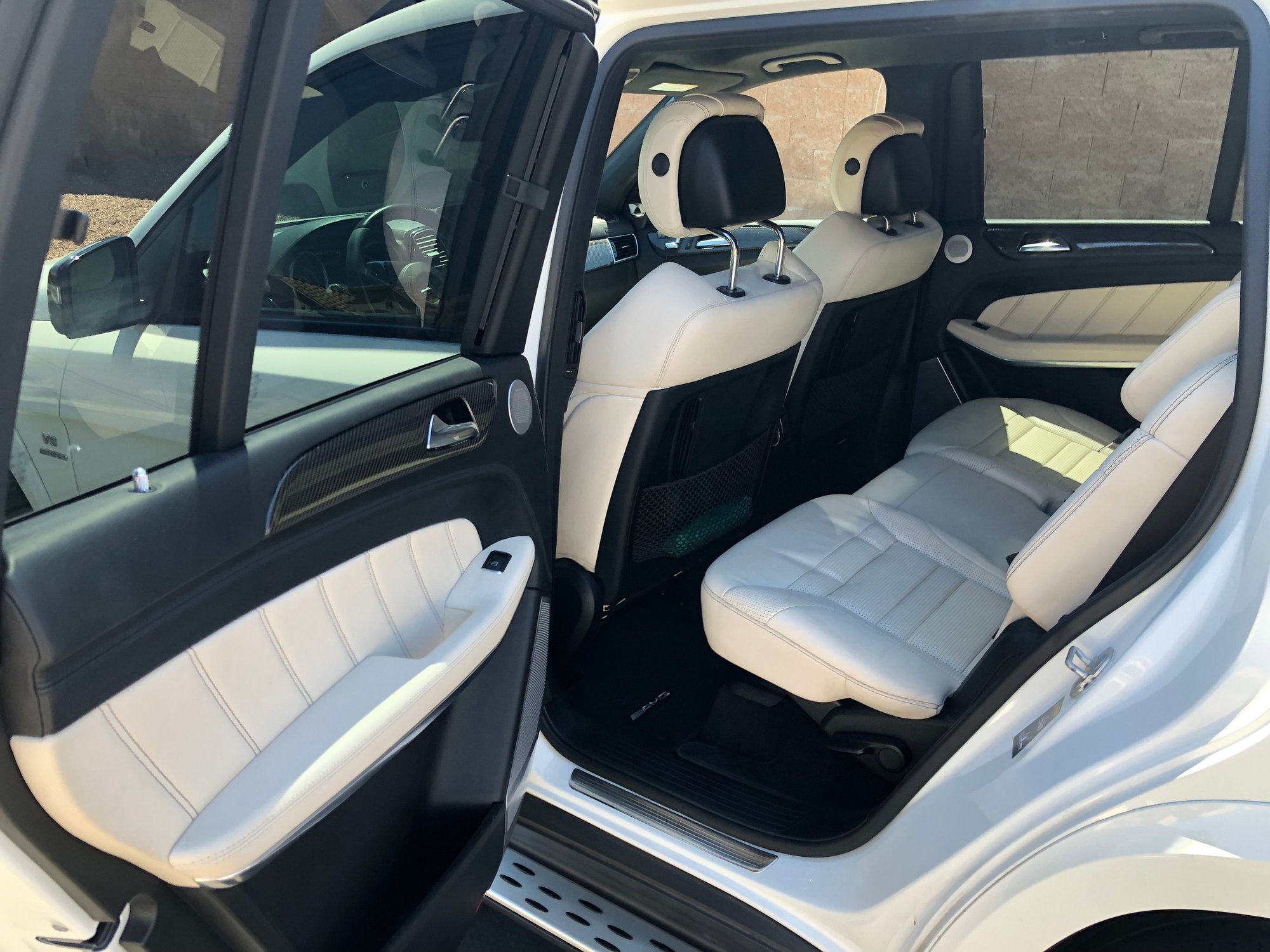 2017 Mercedes-Benz GLS63 AMG - 2017 GLS 63 AMG - 54k miles - 4 yr ext warranty - white on white - B&O sound system - Used - VIN 4JGDF7FE6HA772242 - 54,020 Miles - 8 cyl - AWD - SUV - White - North Las Vegas, NV 89031, United States
