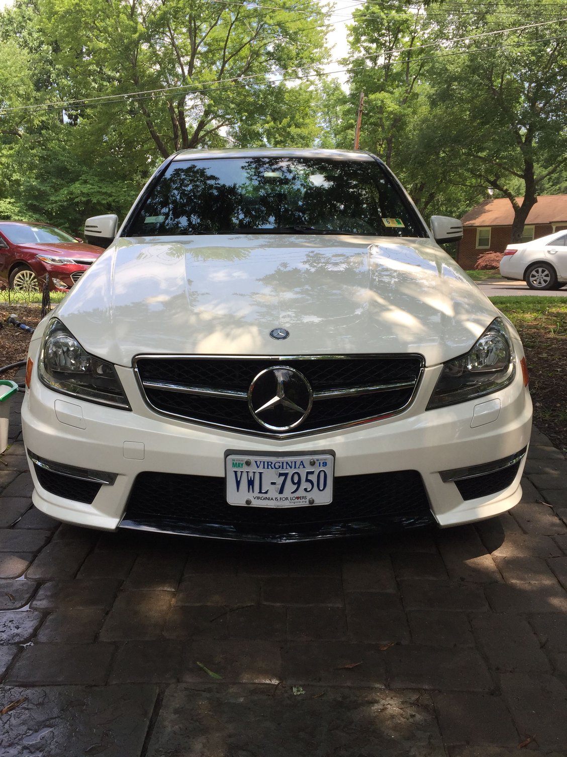 2013 Mercedes-Benz C63 AMG - Low Miles 2013 Diamond White C63 w/Extras! - Used - VIN WDDGF7HB3DA801118 - 27,000 Miles - 8 cyl - 2WD - Automatic - Sedan - White - Alexandria, VA 22312, United States