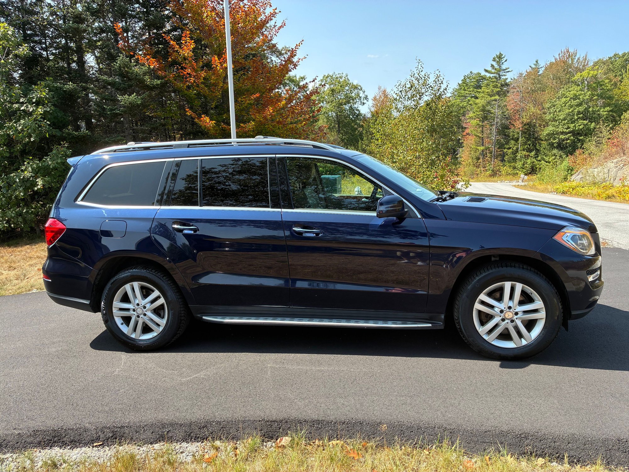 2014 Mercedes-Benz GL350 - 2014 GL350 Bluetec 4Matic (3.0L V-6 turbo-diesel) - Used - VIN 4JGDF2EE8EA358606 - 129,000 Miles - 6 cyl - AWD - Automatic - SUV - Blue - Sunapee, NH 03782, United States
