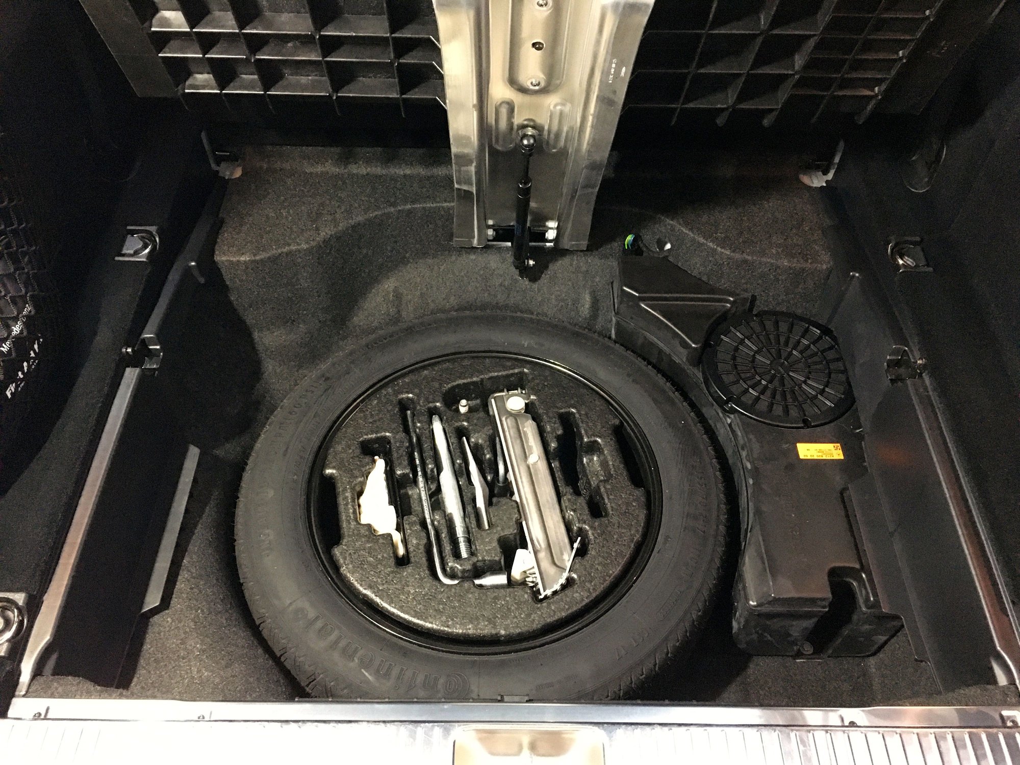 W212 Wagon spare wheel location? Photos, please? Forums