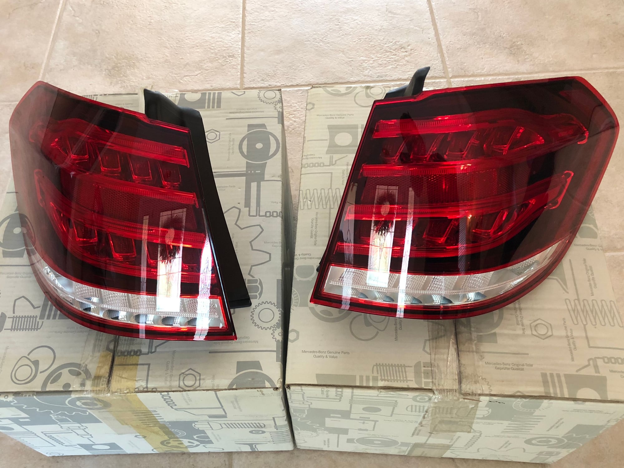 Lights - OEM EURO Spec E Class Tail Lights 2014-16 NIB FIRE SALE - New - 2014 to 2016 Mercedes-Benz E63 AMG S - 2014 to 2016 Mercedes-Benz E300 - Collierville, TN 38017, United States
