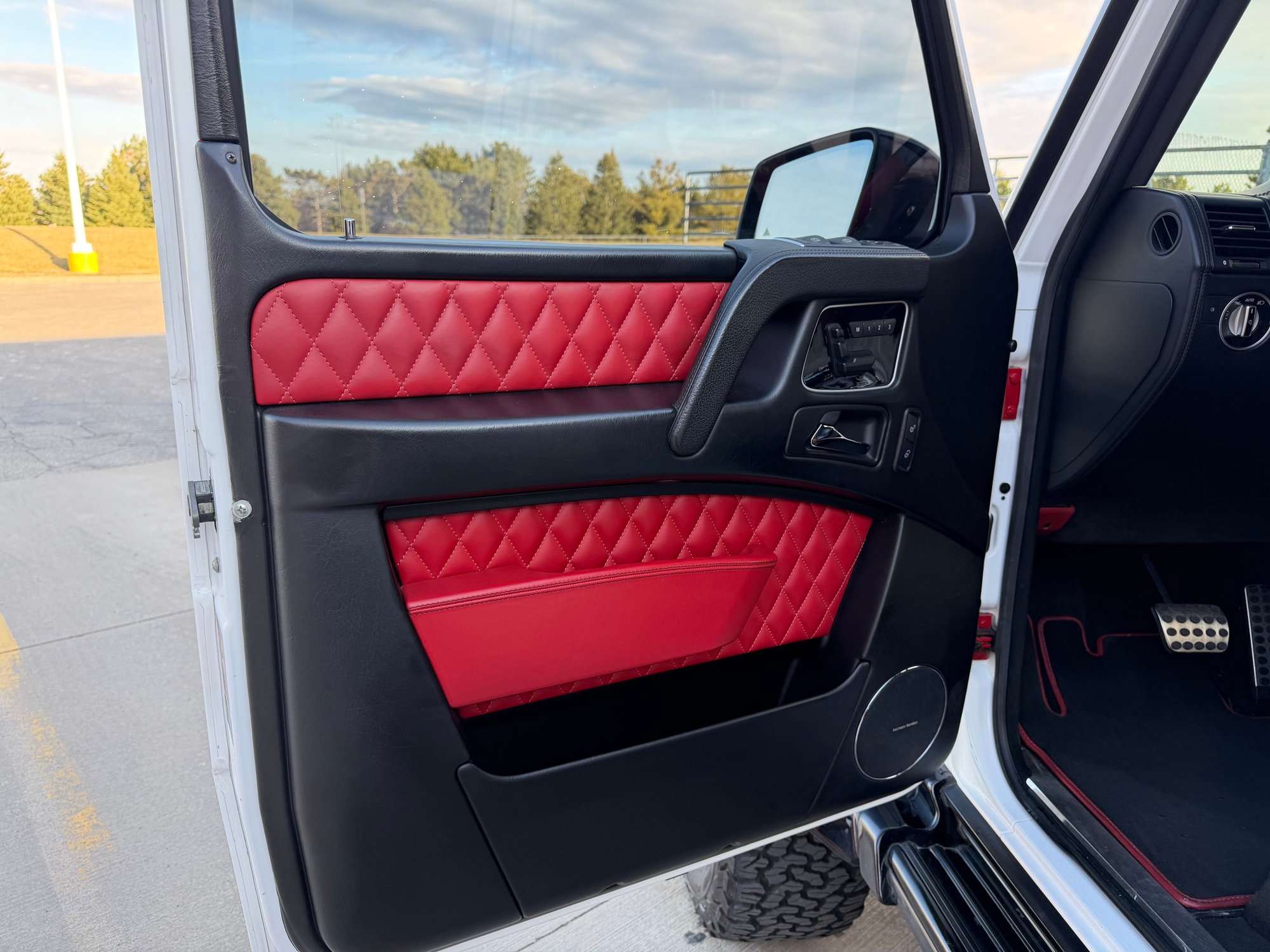 2016 Mercedes-Benz G63 AMG - 2016 Mercedes Benz G63 AMG 4 by 4 Squared Brabus parts Tibus portal axles - Used - VIN WDCYC7DF4GX252220 - 45,000 Miles - 8 cyl - White - Rochester Hills, MI 48307, United States