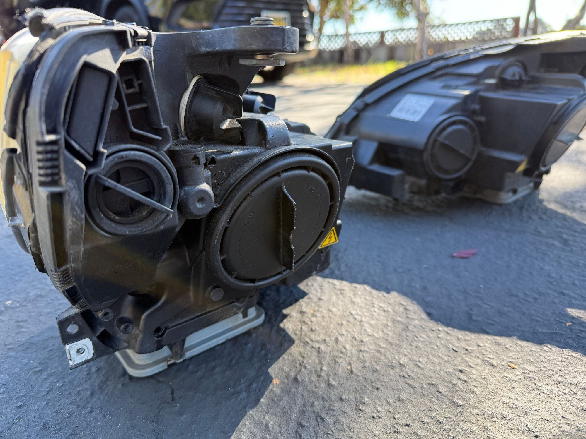 Lights - W204 C63 Headlight Set - Used - 2008 to 2011 Mercedes-Benz C63 AMG - Aptos, CA 95003, United States