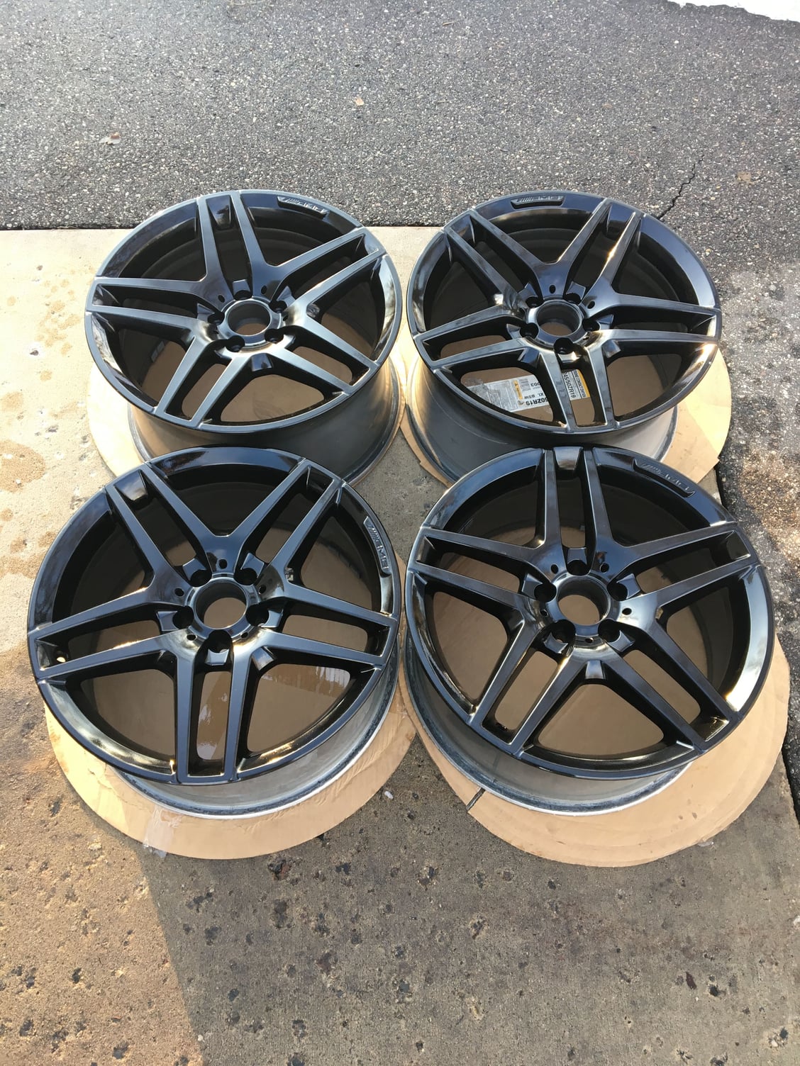 Wheels and Tires/Axles - 19" OEM Mercedes AMG Wheels - Like NEW - Gloss Black - W222 - Used - 2000 to 2016 Mercedes-Benz S550 - Minneapolis, MN 55447, United States
