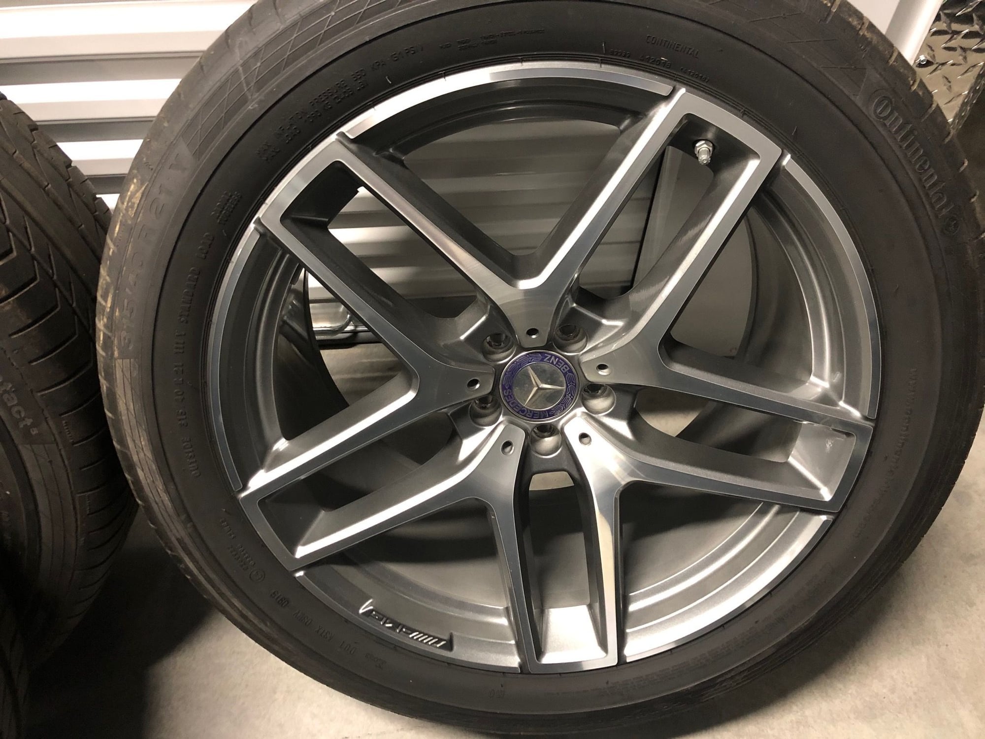 Wheels and Tires/Axles - 21" Mercedes Benz Wheels and tires with TPMS from a 2019 GLS63 - New - 2012 to 2020 Mercedes-Benz GLE43 AMG - Summit, NJ 07902, United States