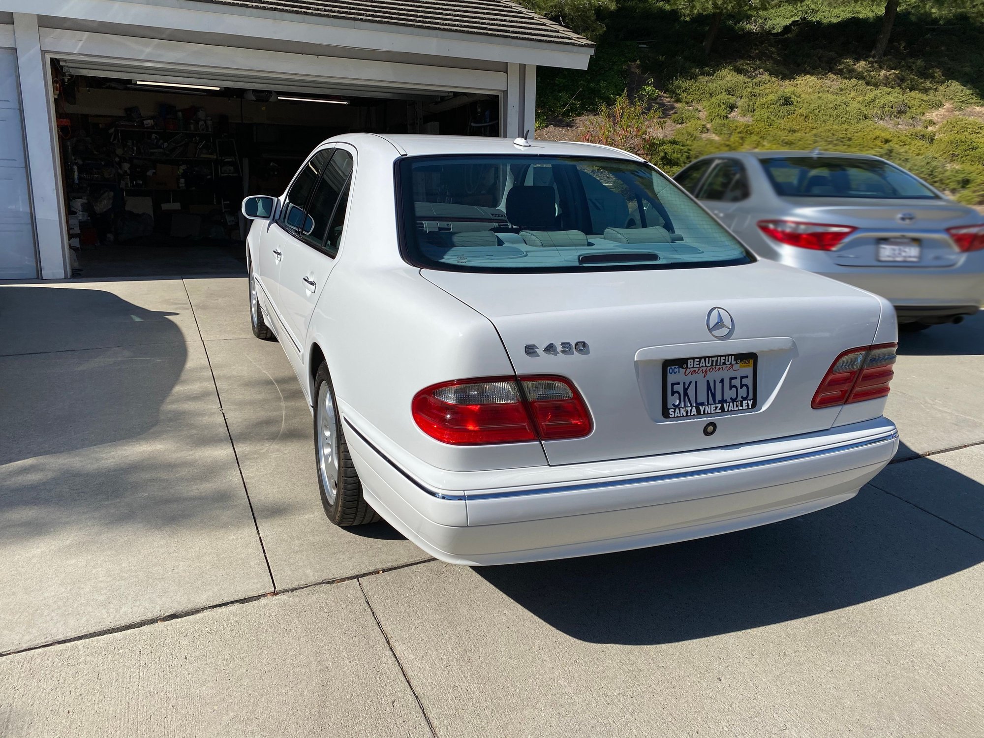 2001 Mercedes-Benz E430 - 2001 Mercedes Benz E430. 100k Miles. Clean Carfax. Clean Title. E 430 - Used - VIN WDBJF70J11X050692 - 101,000 Miles - 8 cyl - 2WD - Automatic - Sedan - White - Hacienda Heights, CA 91745, United States