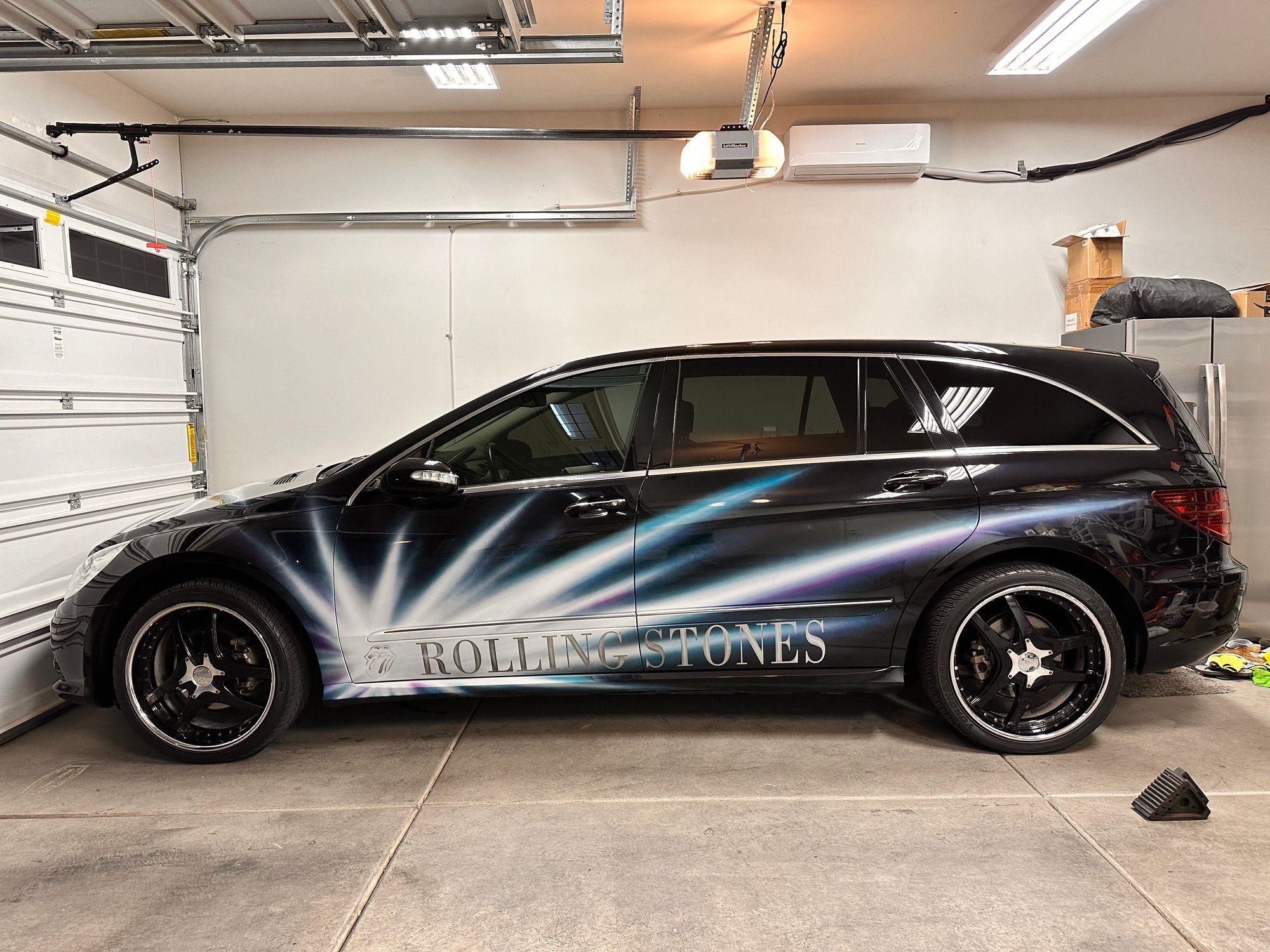 2006 Mercedes-Benz R500 - 2006 Mercedes Benz R500 - Used - VIN 4JGCB75E96A000517 - 42,200 Miles - 8 cyl - Automatic - Las Vegas, NV 89183, United States