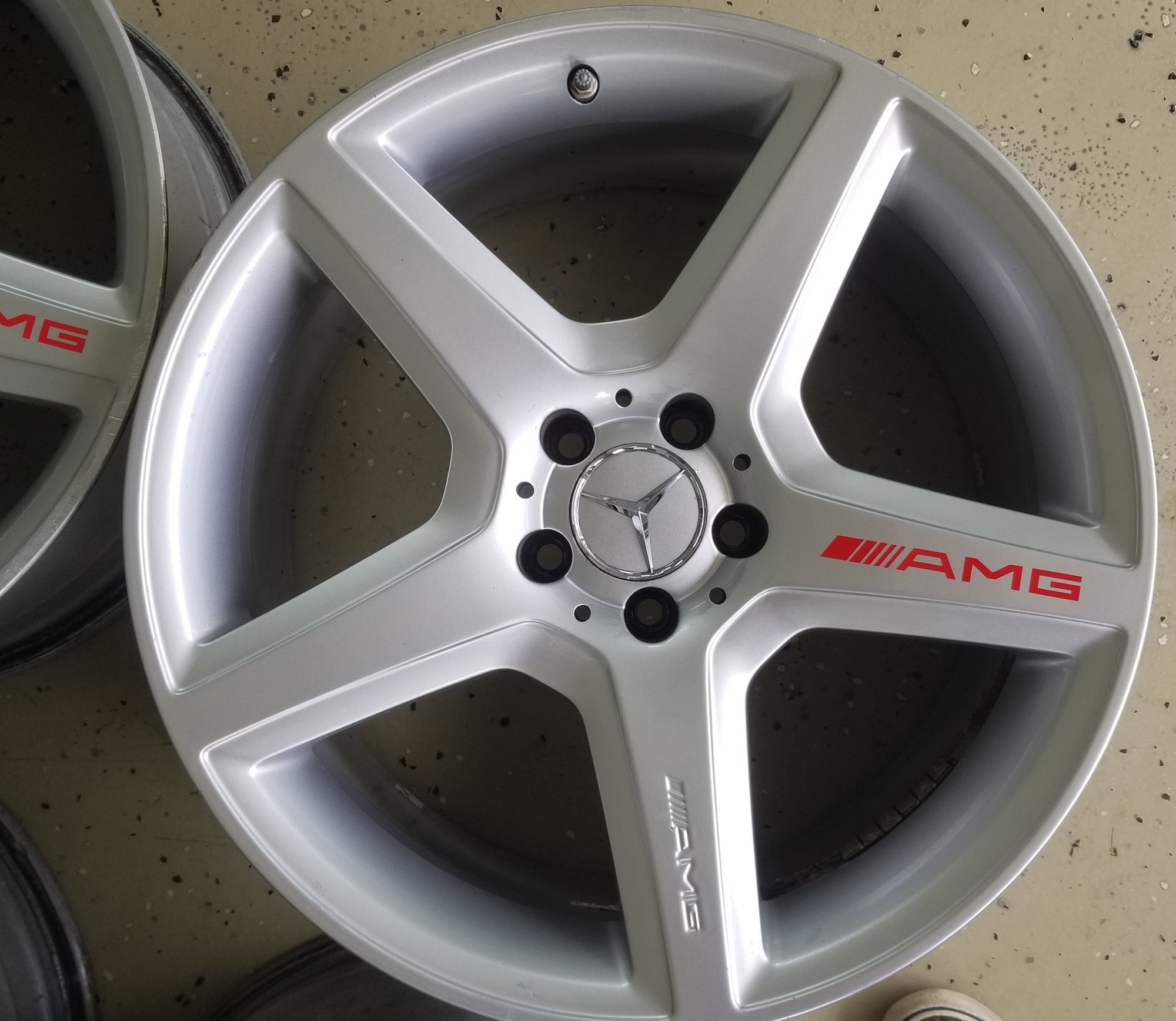 Wheels and Tires/Axles - SL55 AMG OEM Wheels & Centers -- as NEW as used can get!! - Used - -1 to 2025  All Models - Madison, WI 53711, United States