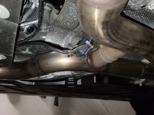 Is this the exhaust valve here or some sensor?