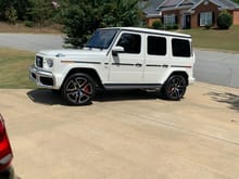 Wheels trimmed in black. This wasn’t an option on the 2020 G63’s remember 