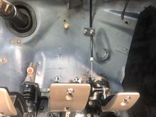 Throttle cable rooting 