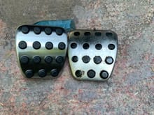 Comparison of eBay clutch pedal cover and OEM.