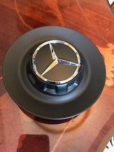 Wheels and Tires/Axles - 65mm Wheel Cap - Used - 2016 to 2019 Mercedes-Benz C63 AMG S - Singapore, Singapore