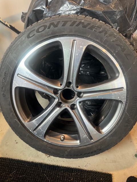 Wheels and Tires/Axles - MB OEM wheels 18" with like new tires, TPMS - Used - 2018 to 2022 Mercedes-Benz E400 - Ann Arbor, MI 48104, United States