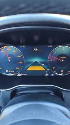Specifying the distance that the distronic should keep