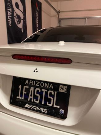 55min with heat gun, wide thin pry tool, and slow slow slow to not hurt the 18.5 yr old badge 