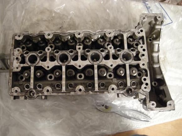 cylinder head with rollers removed