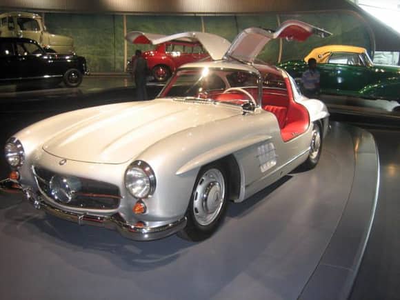 MERCEDES MUSEUM 28 JUN 08 013