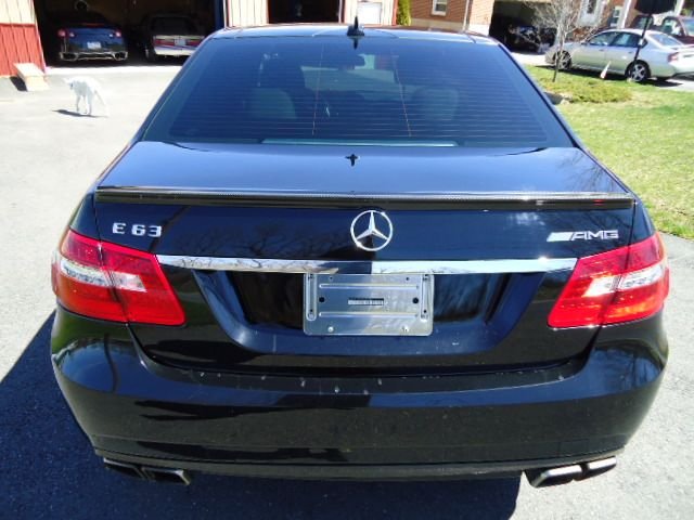 2013 Mercedes-Benz E63 AMG - 2013 E63 amg P30 car - Used - VIN wddhf7eb1da733944 - 30,639 Miles - 8 cyl - 2WD - Automatic - Sedan - Black - Allentown, PA 18104, United States
