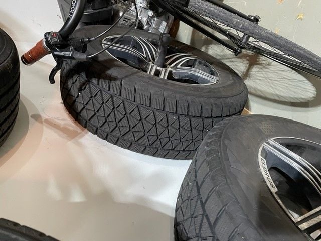 Wheels and Tires/Axles - X164 GL450/GL550 WINTER SNOW TIRE AND WHEEL SET - Used - 2007 to 2016 Mercedes-Benz GL450 - Long Grove, IL 60060, United States