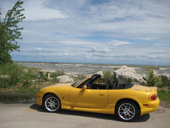 2002 SE Blazing Yellow at Lake Michigan