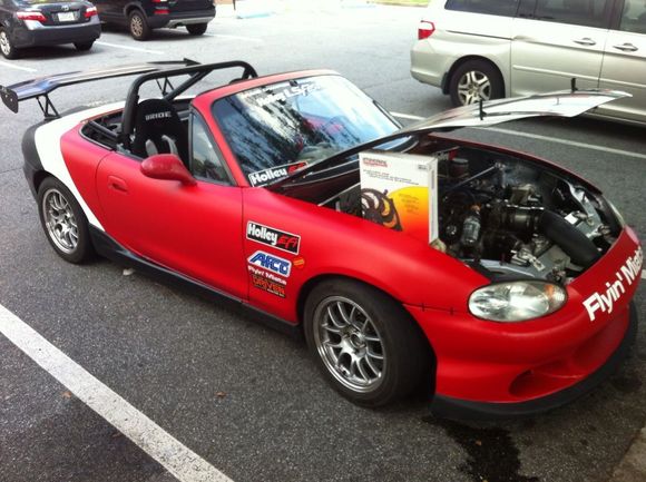 Picture of the car overheating at autozone.