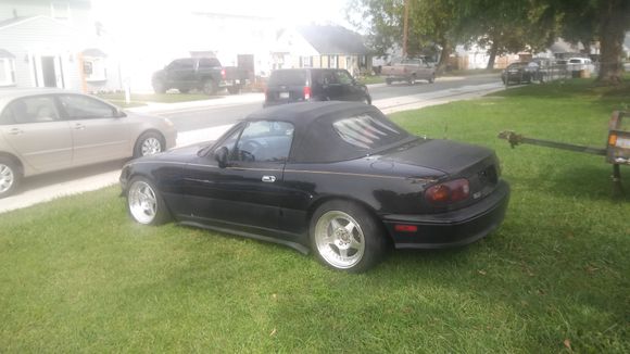 My new baby!! 1995 1.8L MX5!