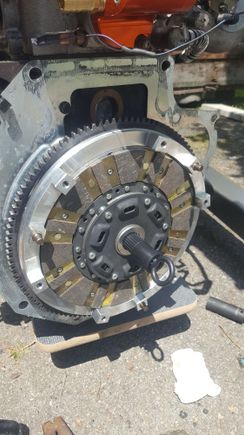 Mounted the flywheel, assembling clutch