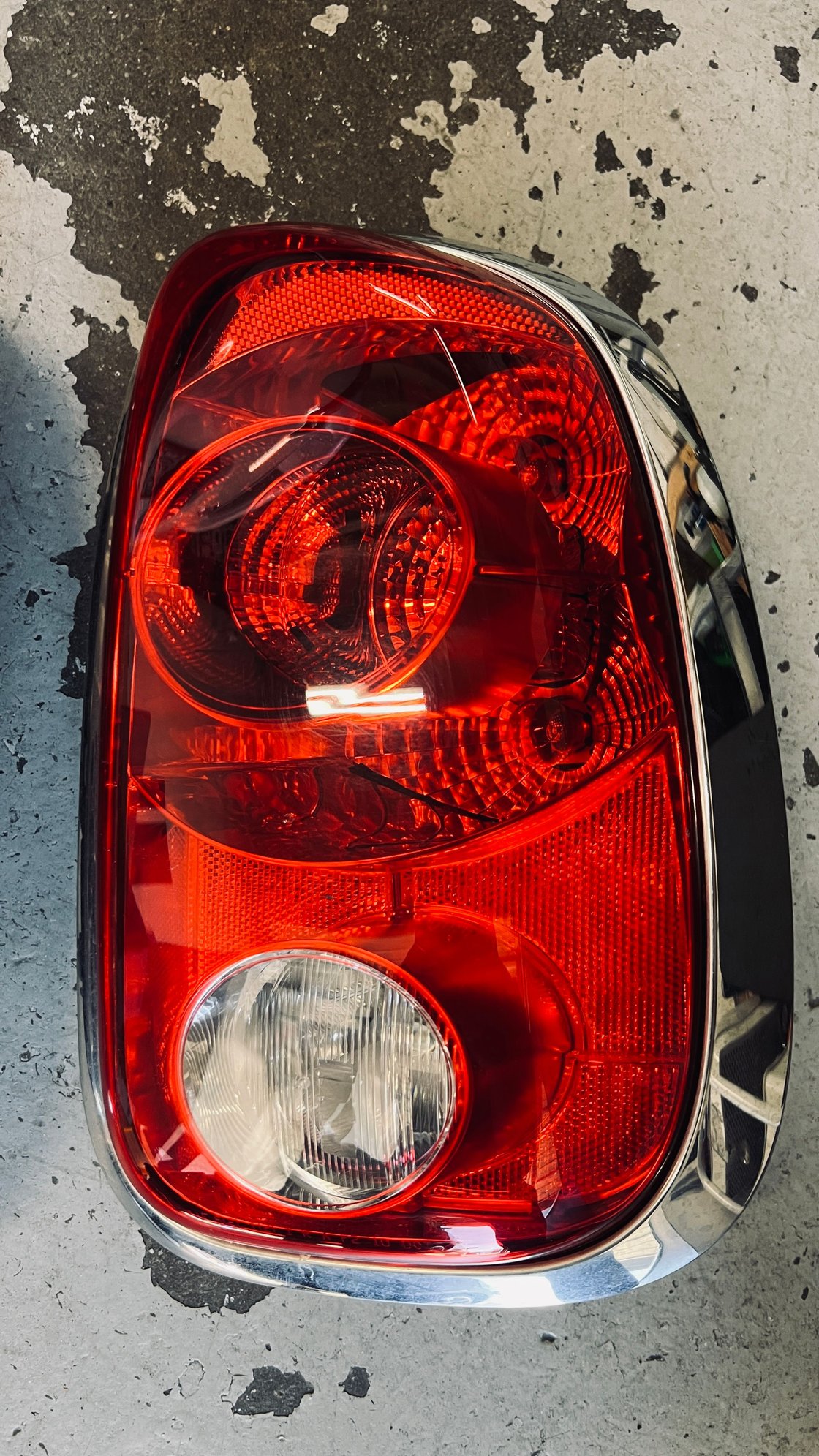 Lights - Countryman R60 OEM Taillights with chrome surround. - Used - 2011 to 2016 Mini R60: Countryman - Pacifica, CA 94044, United States