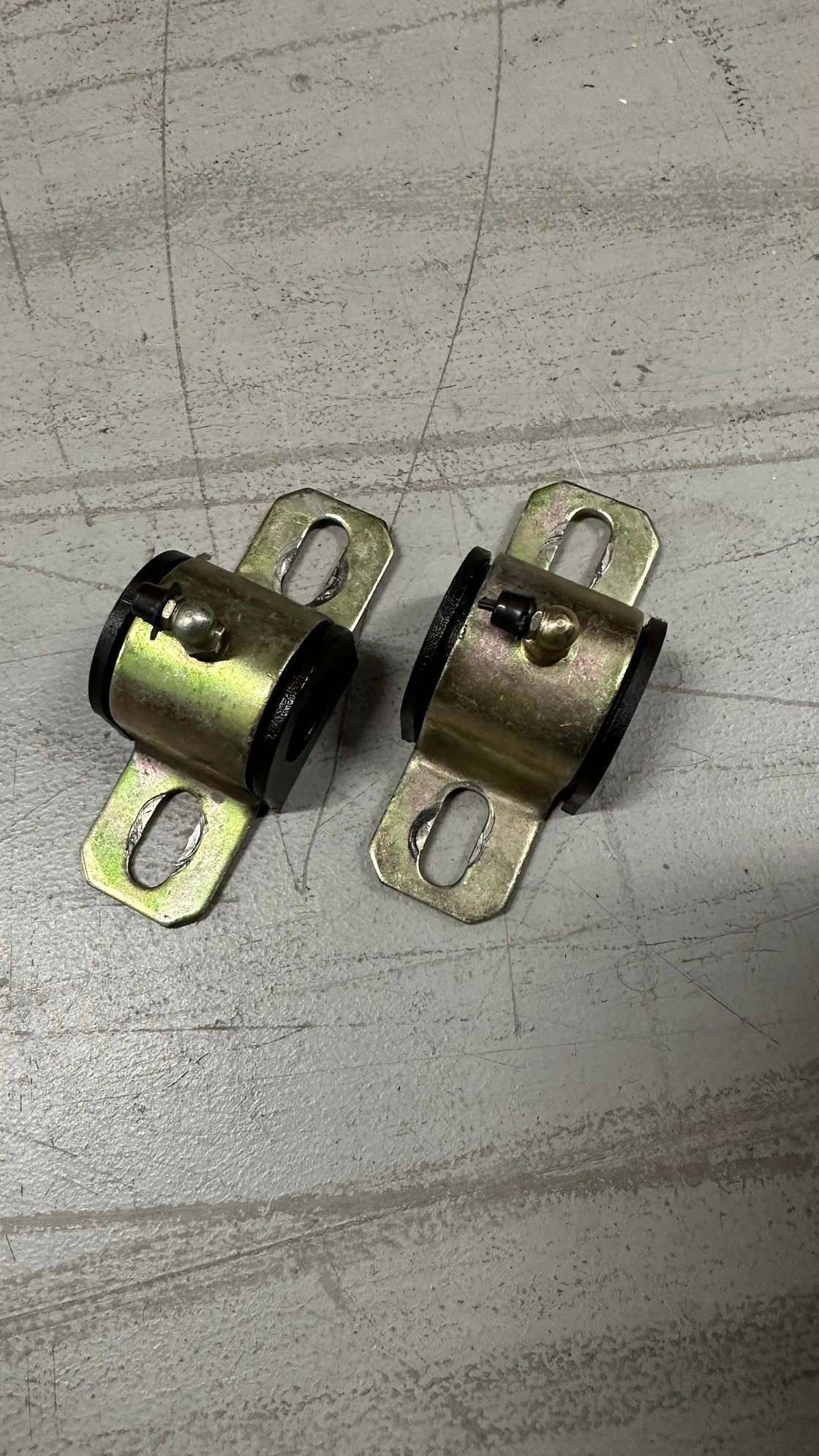 Steering/Suspension - Prothane F56 22mm Rear HD swaybar mounts w/zerk fittings - Used - 2014 to 2019 Mini F56: Mini Hatch/Hardtop - Miami, FL 33133, United States