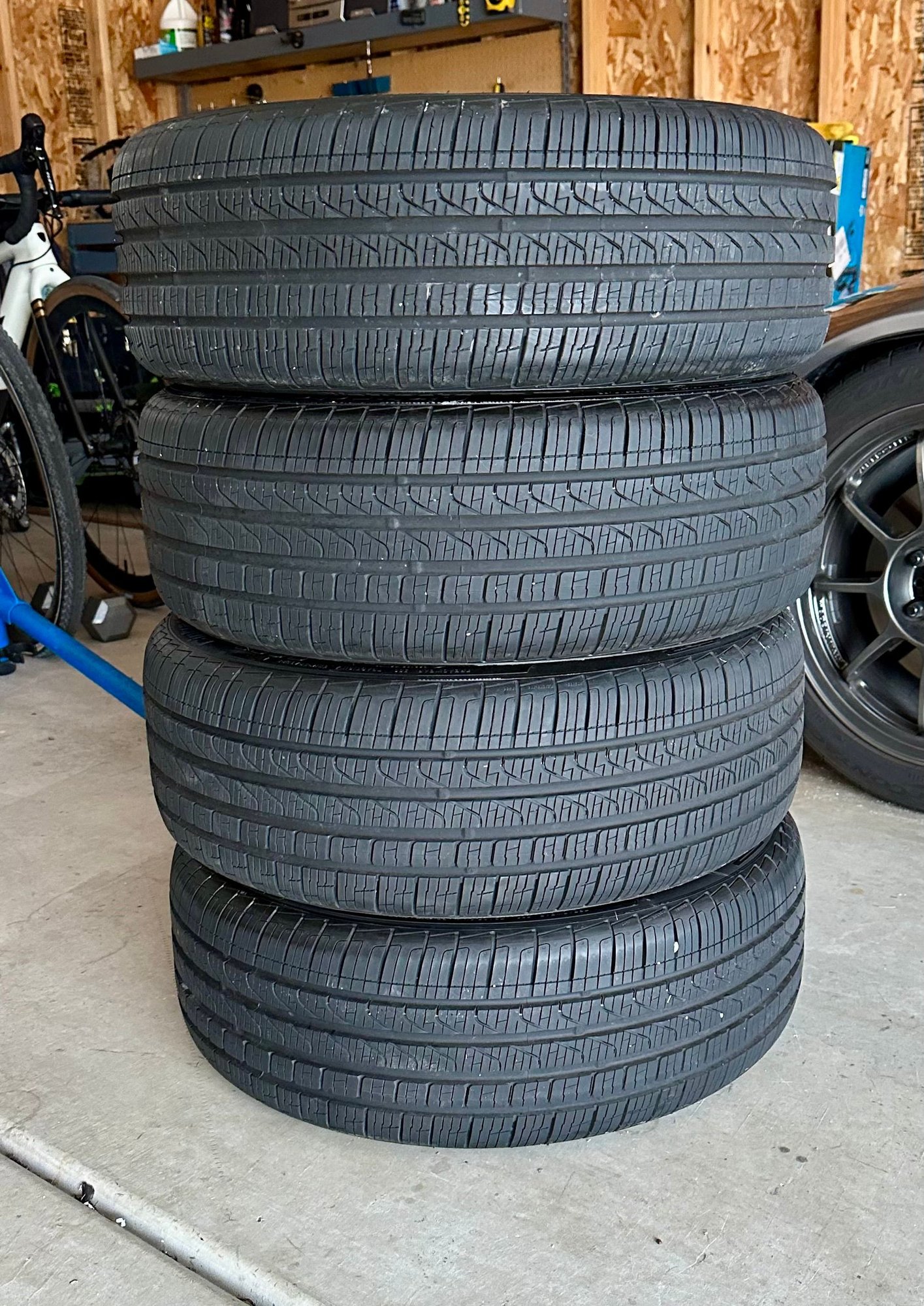 Wheels and Tires/Axles - Pirelli Cinturato P7 Run Flat 205/45/17 - Used - All Years Mini F56: Mini Hatch/Hardtop - Pewaukee, WI 53072, United States