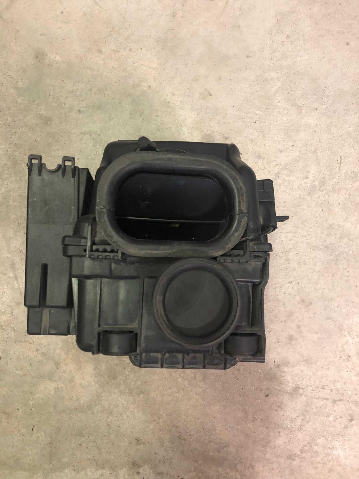 Engine - Intake/Fuel - Mini Cooper S JCW Air Intake Box With Partition 02-08 R53 R52 - Used - 2002 to 2008 Mini Cooper - Austin, TX 78738, United States