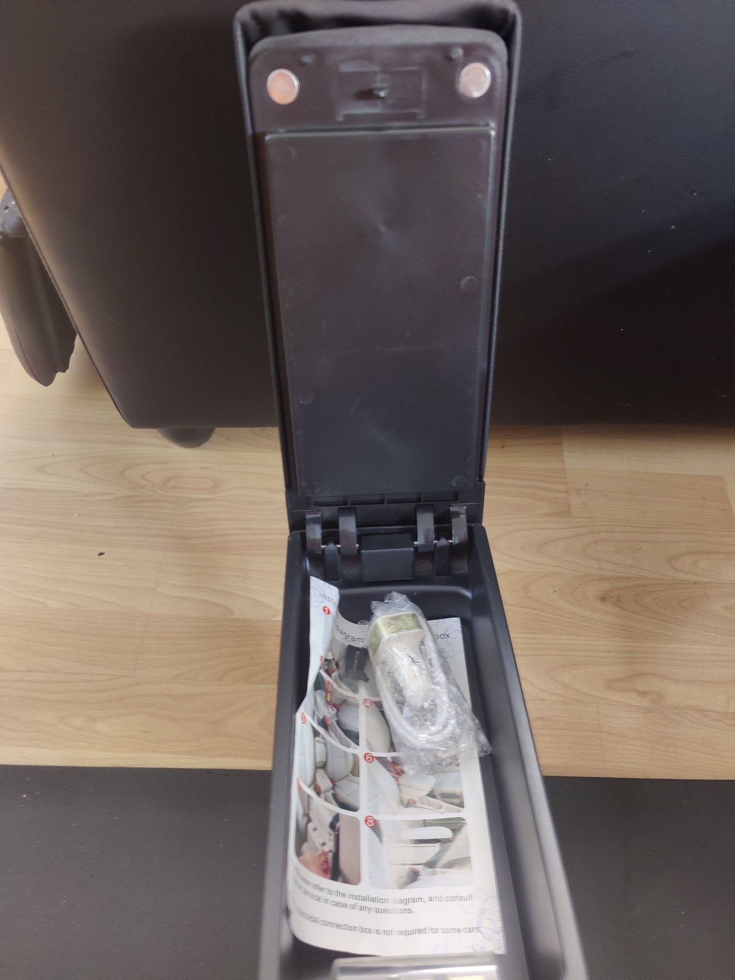 Interior/Upholstery - Armrests, armrests, armrests! - Used - All Years  All Models - Centrali, CA 93230, United States